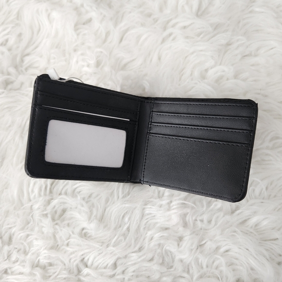 Prayer Wear Men's Black Vegan Leather Lion Head Wallet. Black. New. - Picture 4 of 4